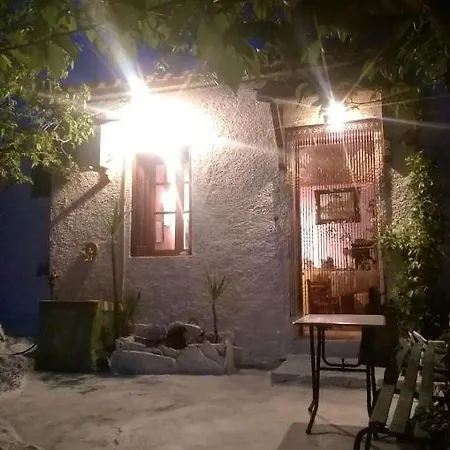 Kerry's Evia Island House Ferienhaus Tsakei