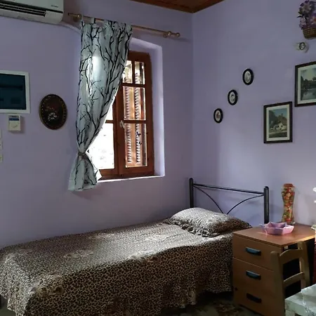 Kerry's Evia Island House *